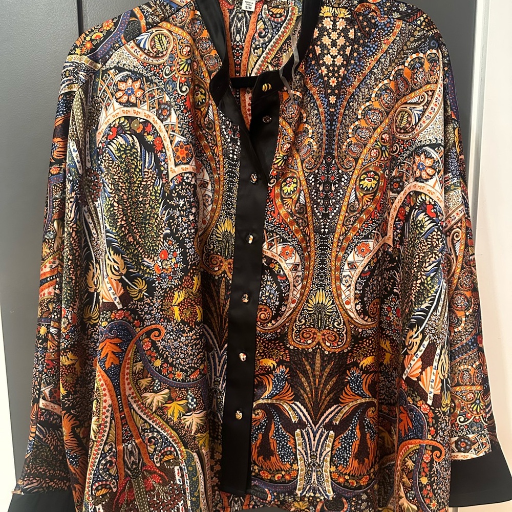 Annie Men's Vibrant Paisley Button Down Shirt - Black, Orange, Blue